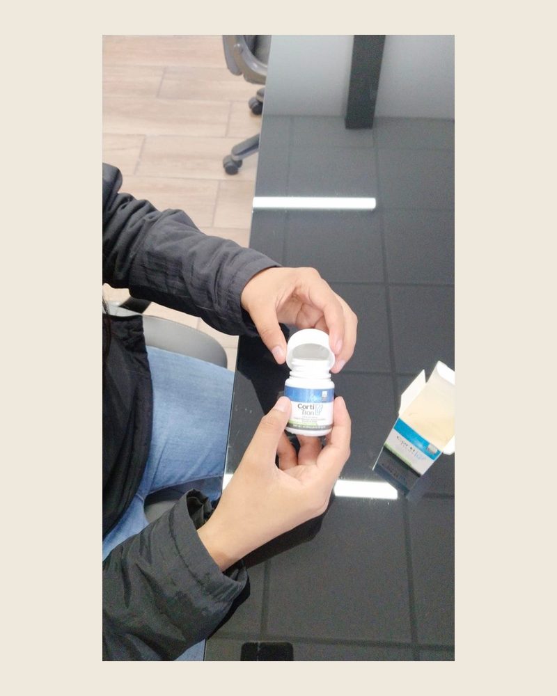Cortitron – Kapseldose mit spanischem Etikett